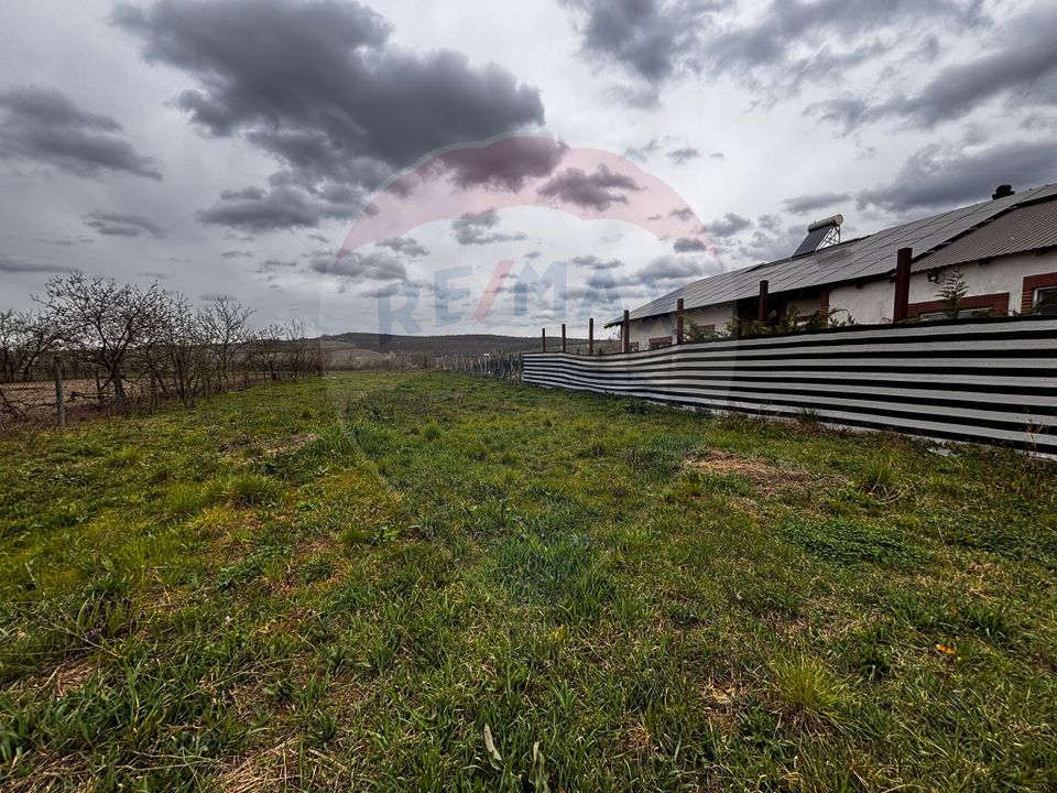 De vânzare teren intravilan 1,186mp Ineu -Strada Principală