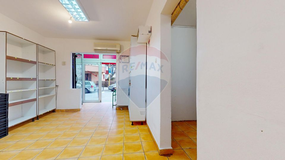 37.4sq.m Commercial Space for rent, Astra area