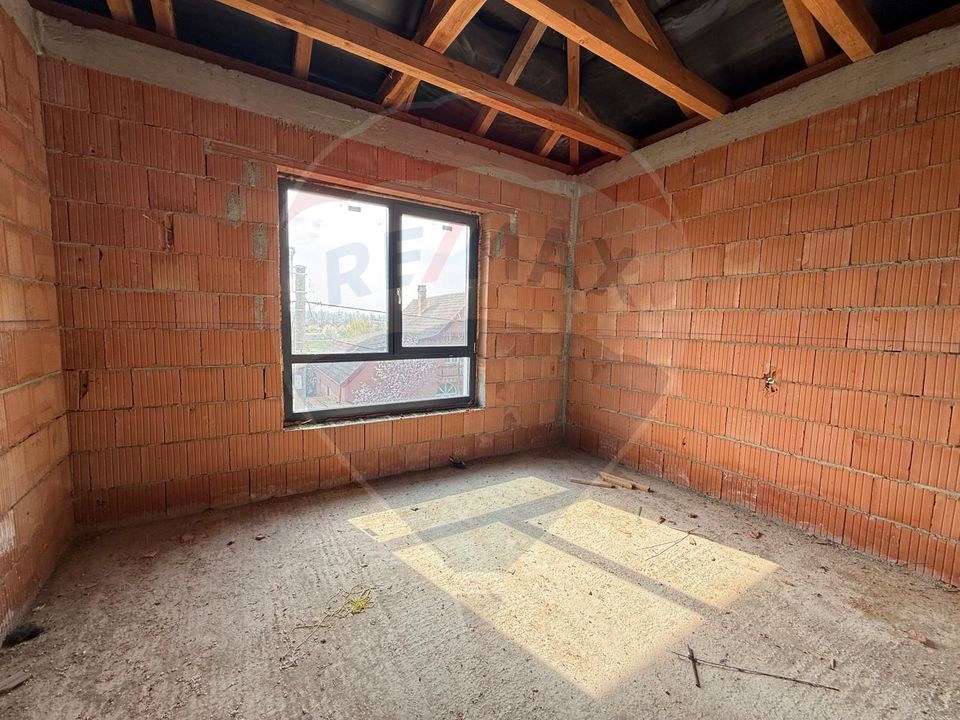 4 room House / Villa for sale