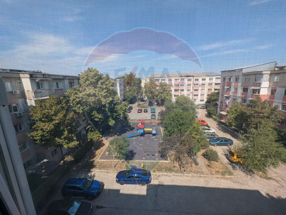 Apartament cu 2 camere de vânzare în zona Sud-Vest