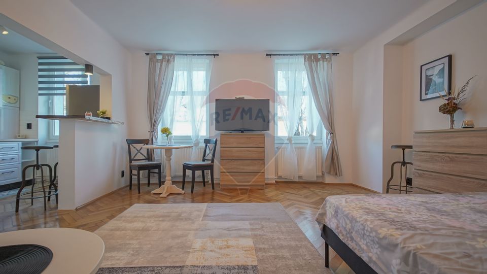 Apartament modern și cochet, la cheie, Str. Lungă