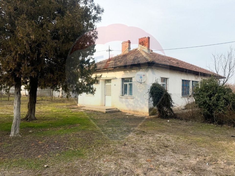 115sq.m Commercial Space for rent