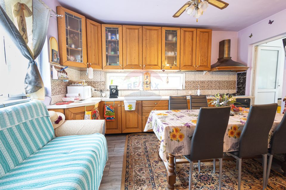 6 room House / Villa for sale