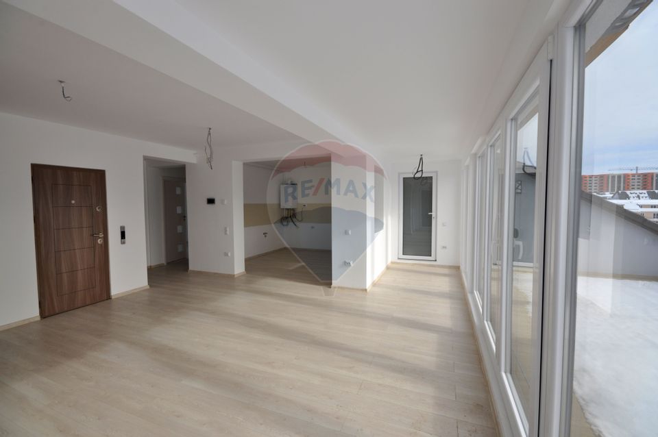 Penthouse 4 camere