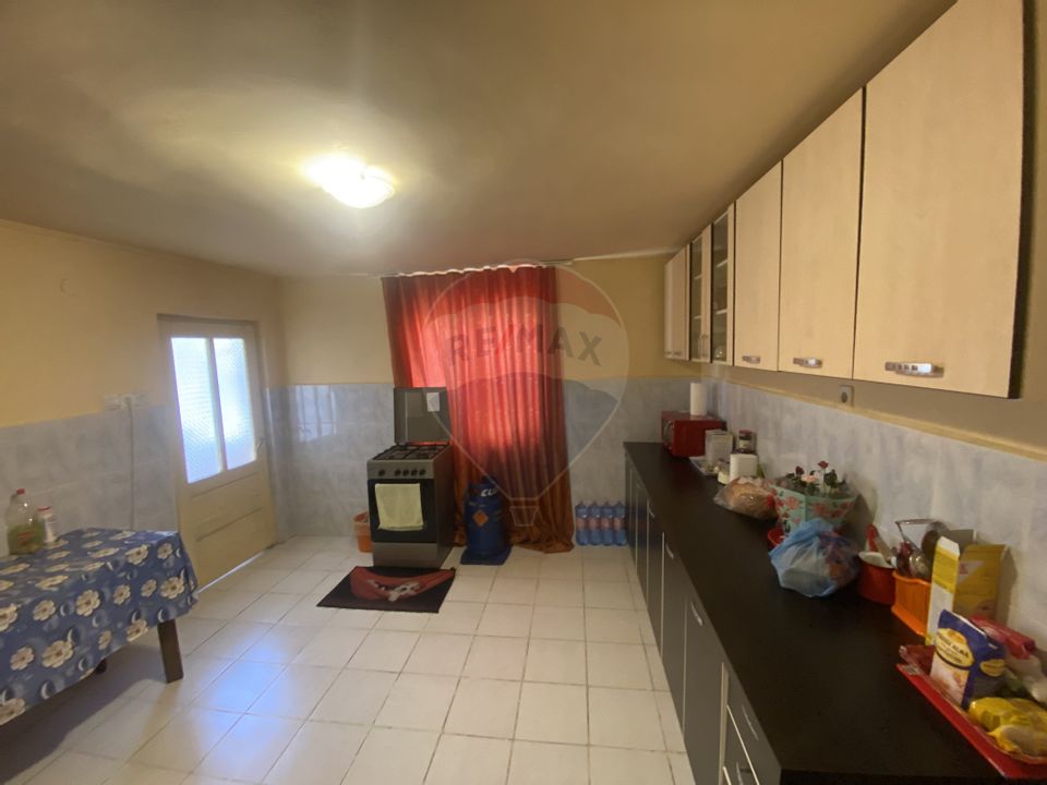 5 room House / Villa for sale