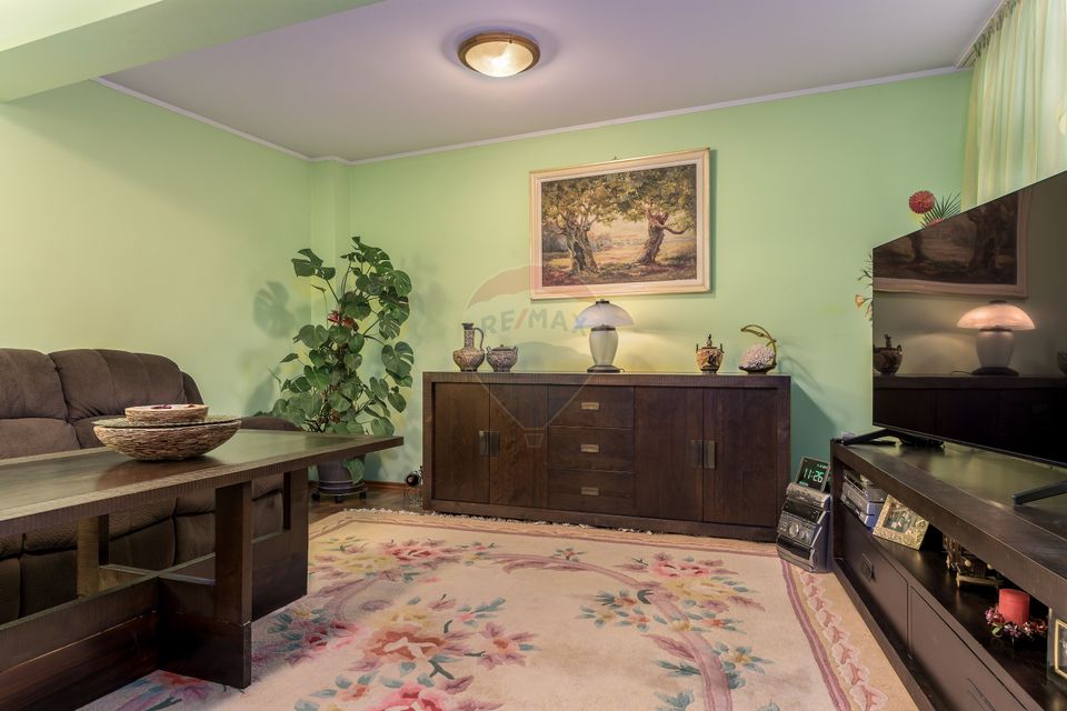 8 room House / Villa for sale, Kiseleff area