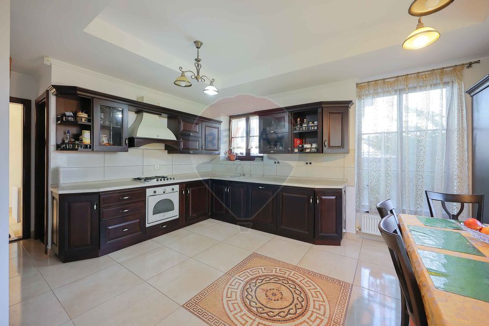 7 room House / Villa for sale, Dealuri Oradea area