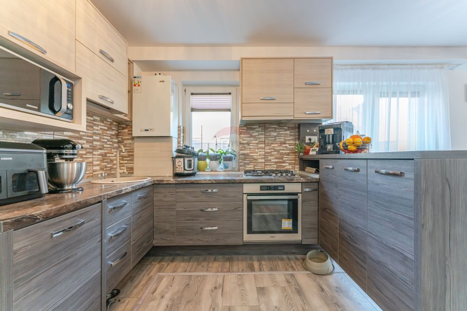 Rezervat - Casa tip duplex cu 3 camere in complex Liziera Brasov