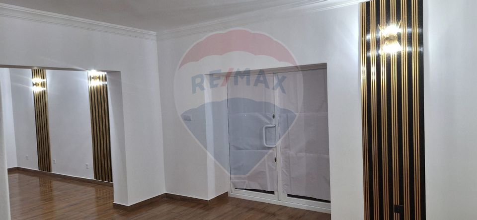 80sq.m Commercial Space for rent