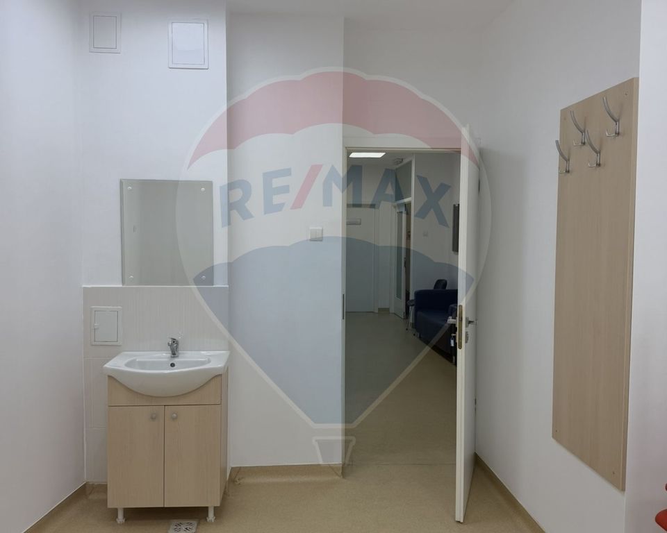 Spațiu activitati medicale de 22mp de închiriat, zona Mioritei