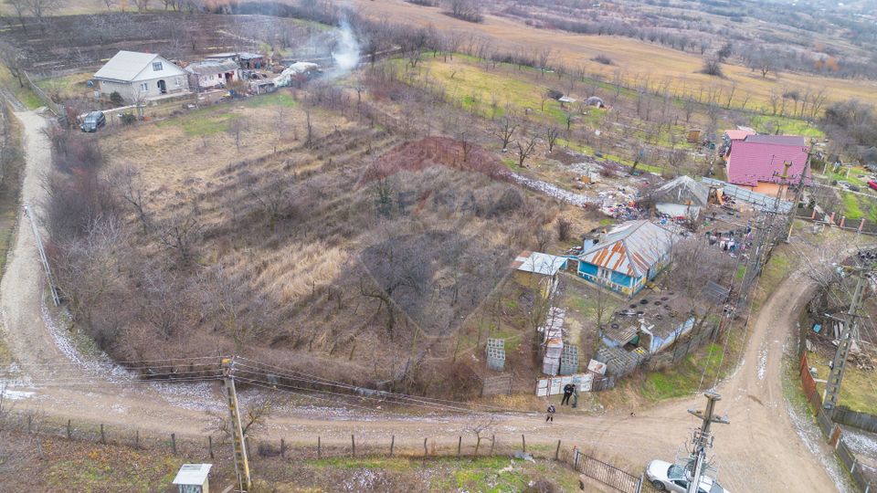 Land 2,889sqm Comarna / Strada comarna