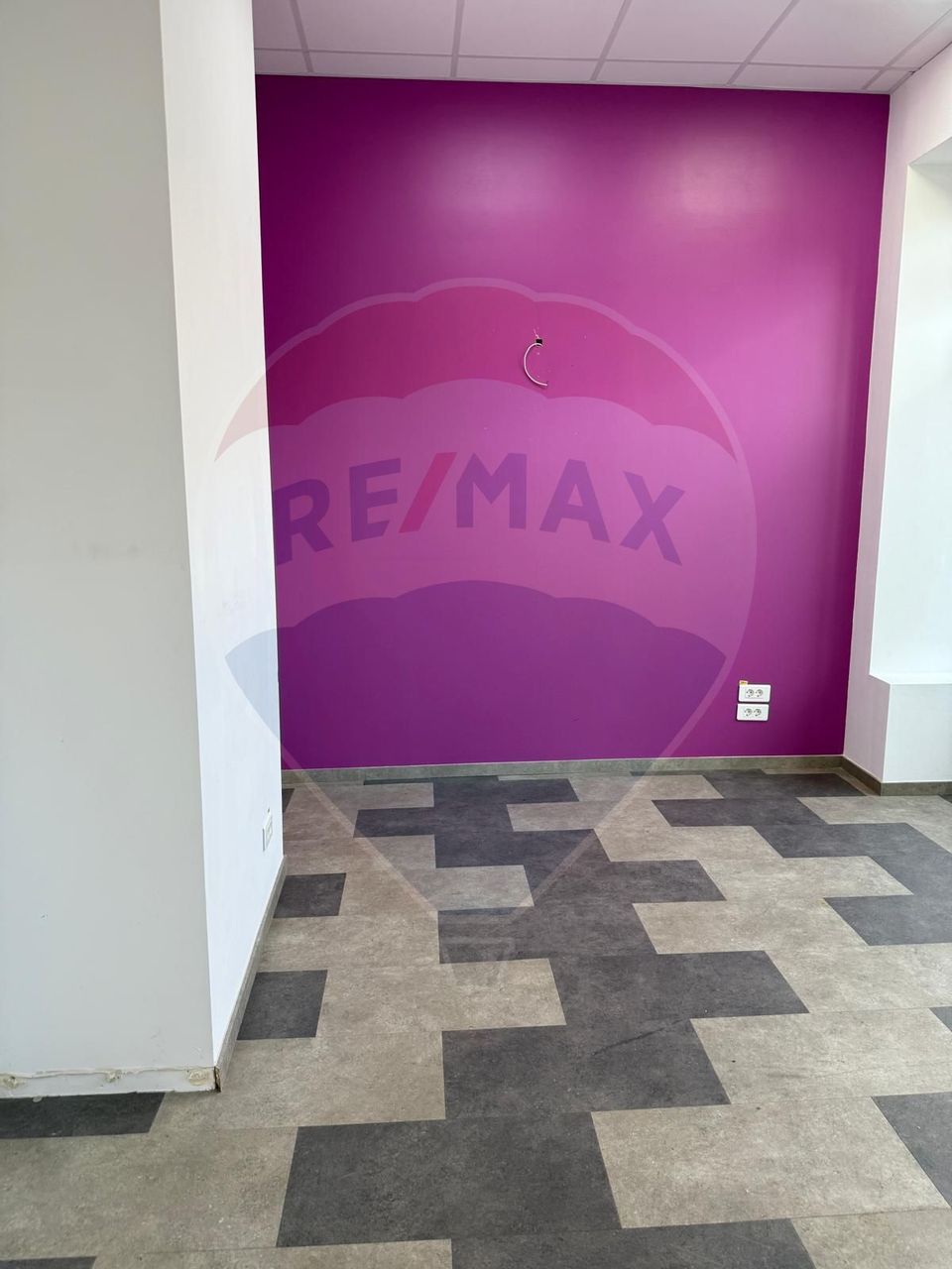 De vanzare | Spatiu comercial 92 mp | Strada Vasile Lascăr