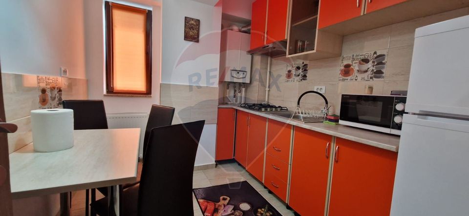 Apartament cu 2 camere de inchiriat termen lung Mamaia central