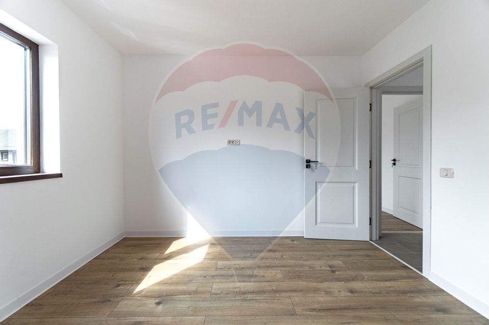 4 room House / Villa for sale