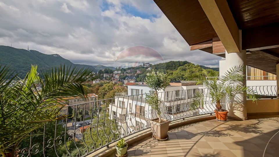 Casă / Vilă de vânzare – Strada Sitei nr. 42, Brașov