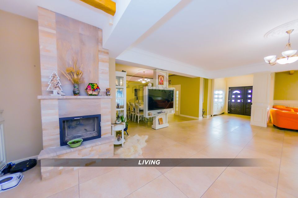 DE VANZARE Casa de Familie cu Piscina si Mult Spatiu Exterior