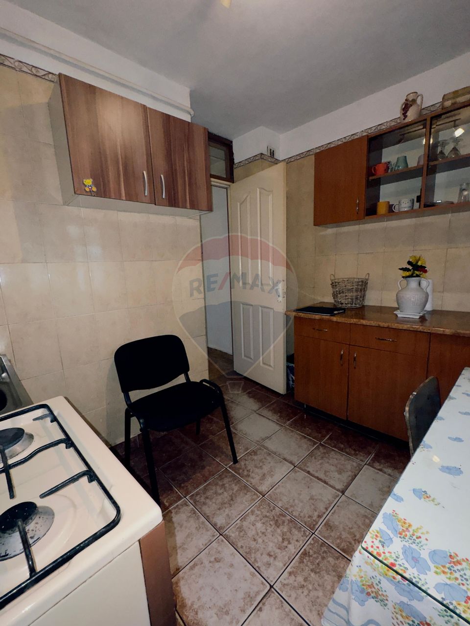 4 decomandate, 1 Mai, parter, bilateral, 75mp