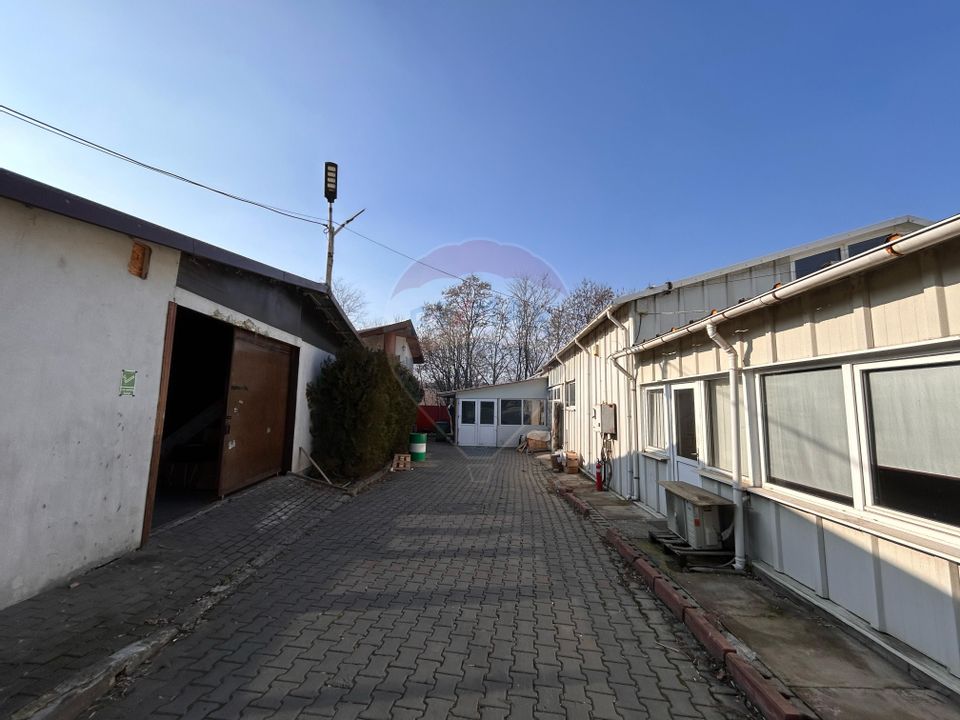 1,000sq.m Commercial Space for sale