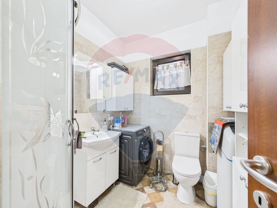 Casă / Vilă cu 5 camere de vânzare în zona Central