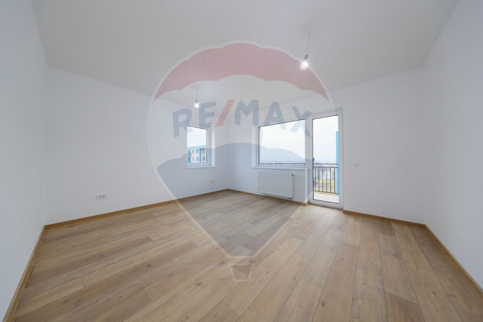 3 room Apartment for sale, Tractorul area