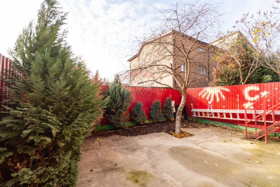 Villa with 10 rooms for rent, GF+GF+1+M, 284mpu, 220 sqm land