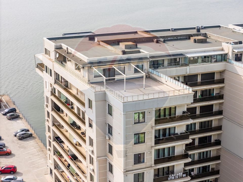 Penthouse de vanzare in Mamaia vedere frontala lac si marea Neagra