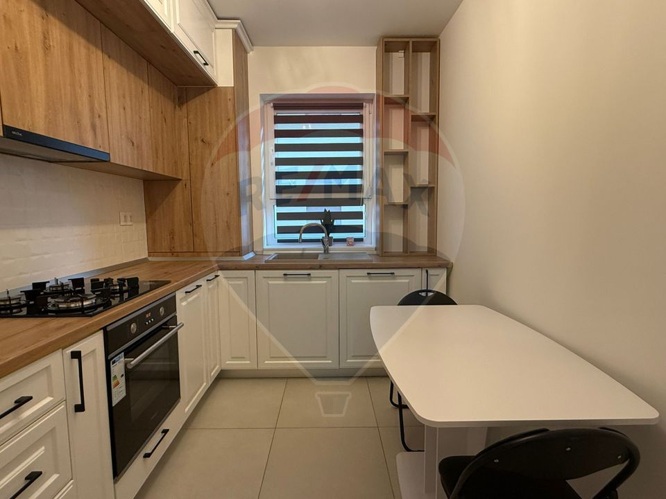 Apartament cu 3 camere, 2 bai și loc de parcare