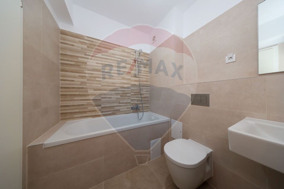 3 room Apartment for sale, Tractorul area