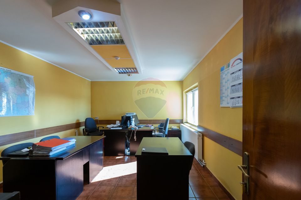 940sq.m Commercial Space for rent, Serbanesti area