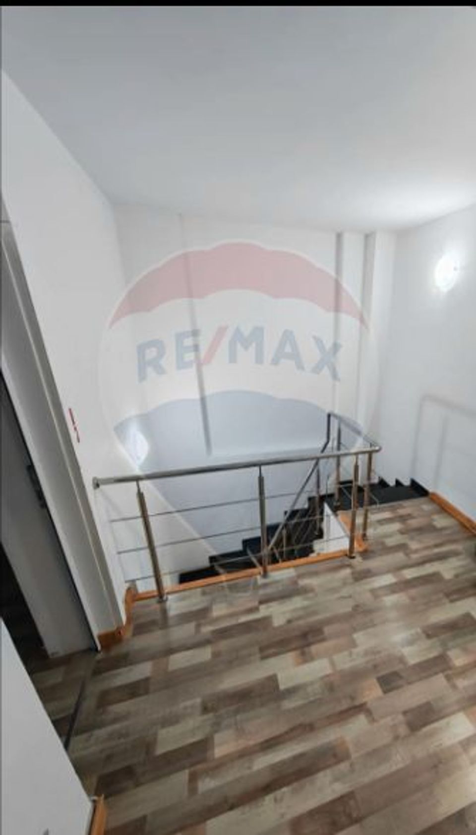 220sq.m Office Space for rent, Vitan Mall area