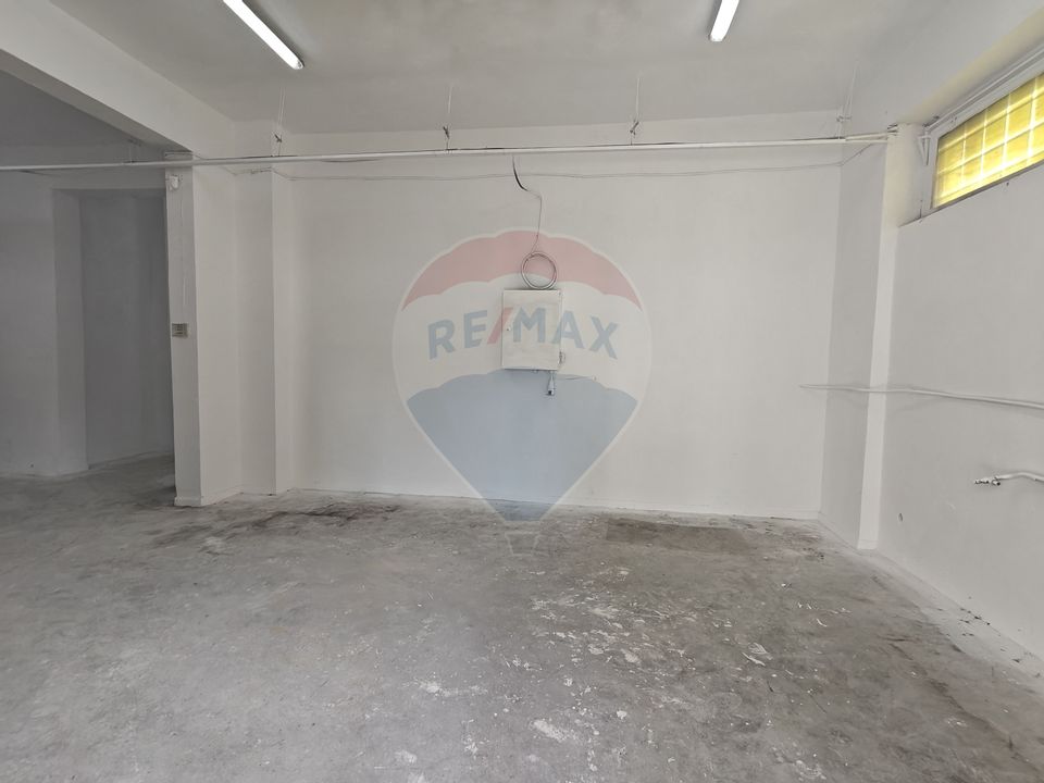 Spatiu depozitare sau productie, 276 mp, cu curte, Zorilor de vanzare