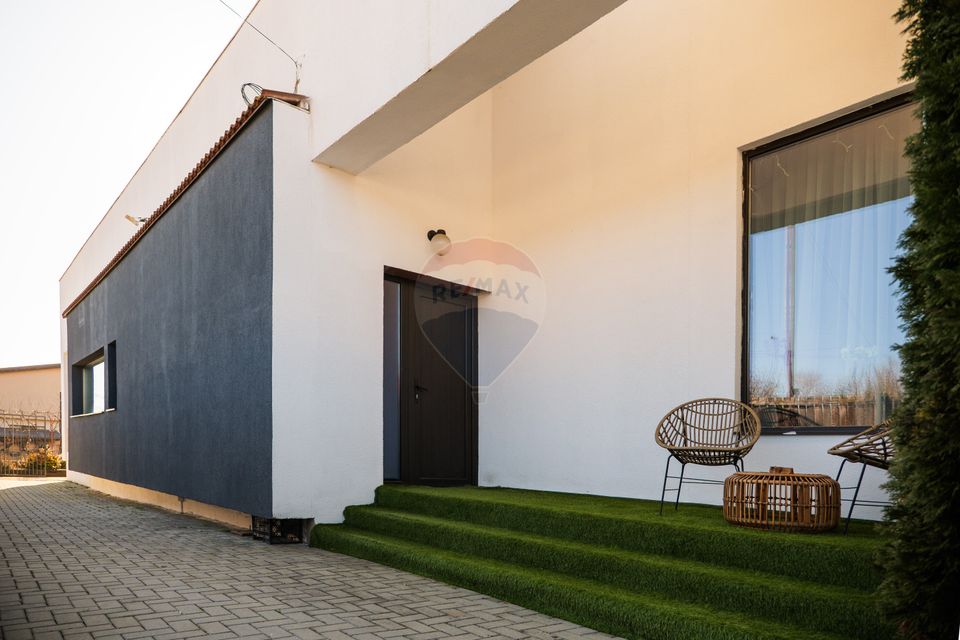 4 room House / Villa for sale, Central area