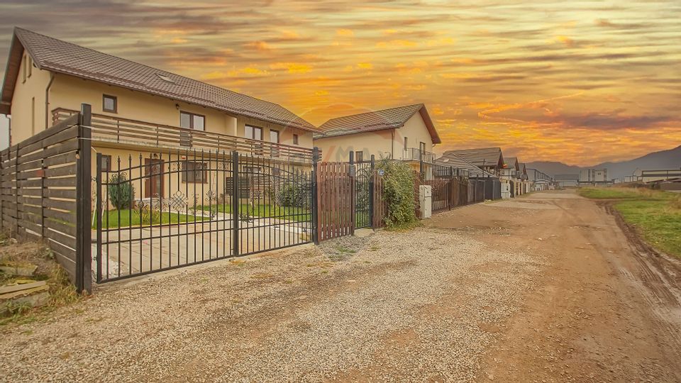 COMISION 0% | Casă tip duplex de vânzare | 5 camere | Cartier Izvor |