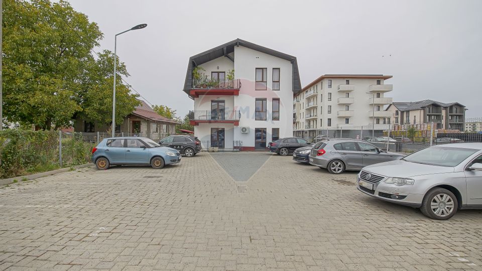 !! REZERVAT !! Apartament in vila, 3 camere, Nicolae Labis, Tractorul
