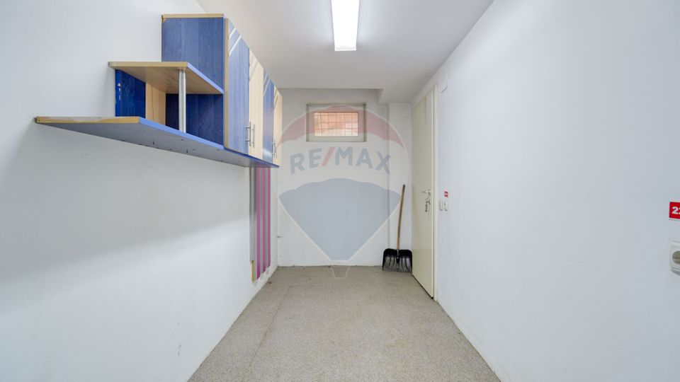 197sq.m Commercial Space for sale, Centrul Civic area