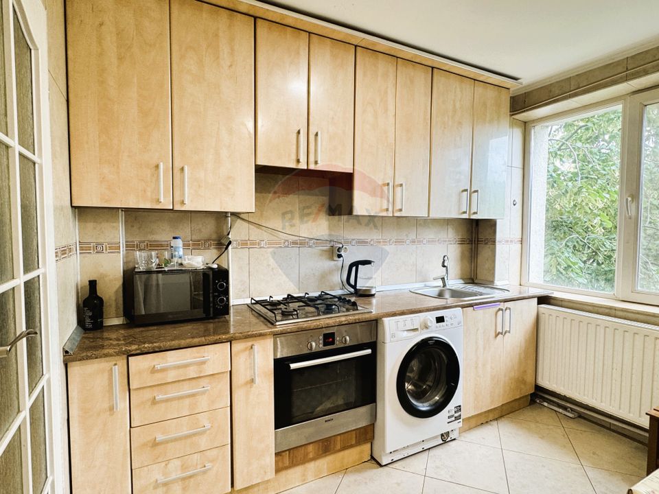 De Vanzare Apartament 4 camere - Ultra Central (orientare N-S)