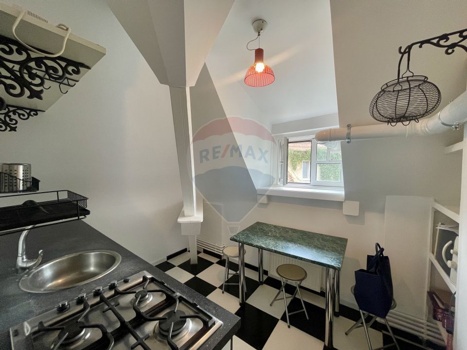 Apartament (in vila) de închiriat în zona Capitale