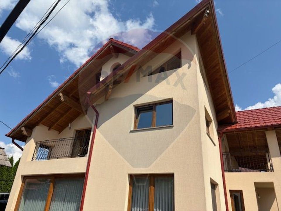 5 room House / Villa for sale