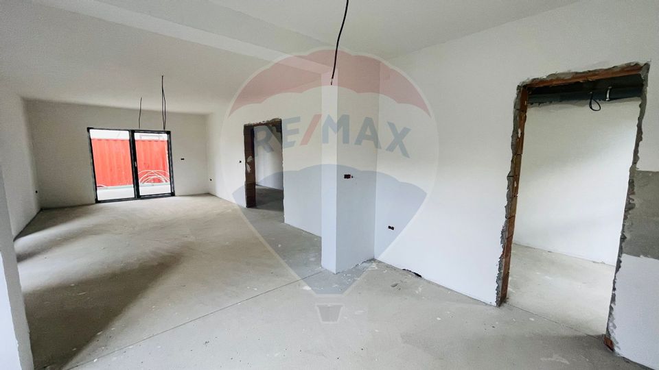 Casă de vânzare Brasov – 3 dormitoare, 3 băi, 140 mp utili