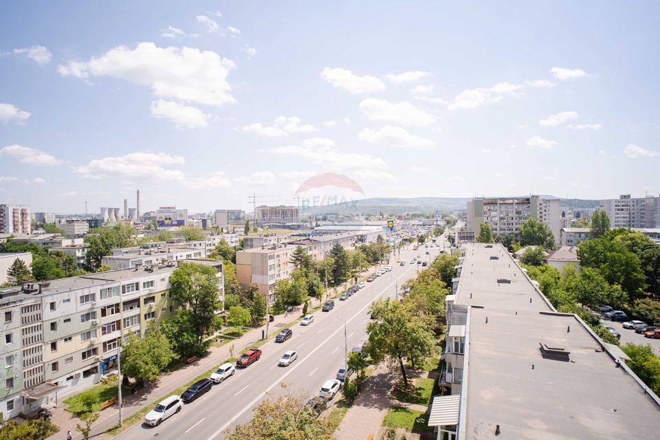 Apartament de închiriat cu 2 camere – Podu Roș - Bld. Socola