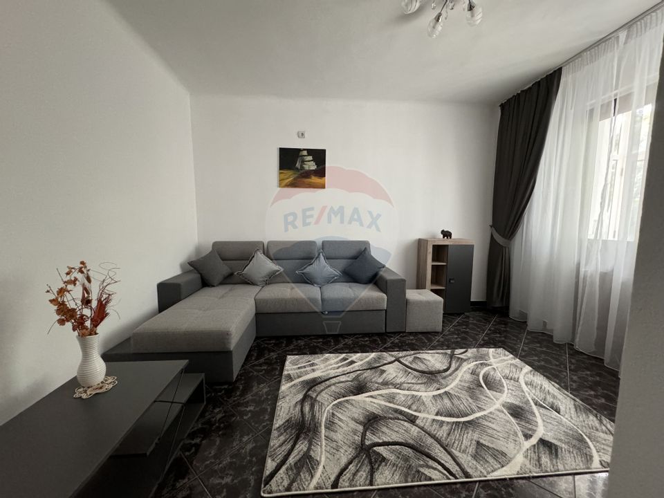 Apartament cu 2 camere DECOMANDAT - ULTRACENTRAL - de inchiriat