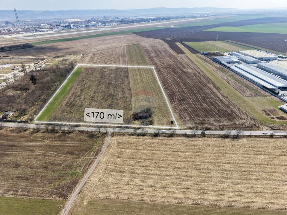 Teren intravilan de inchiriat 44700 mp langa centura Bacaului