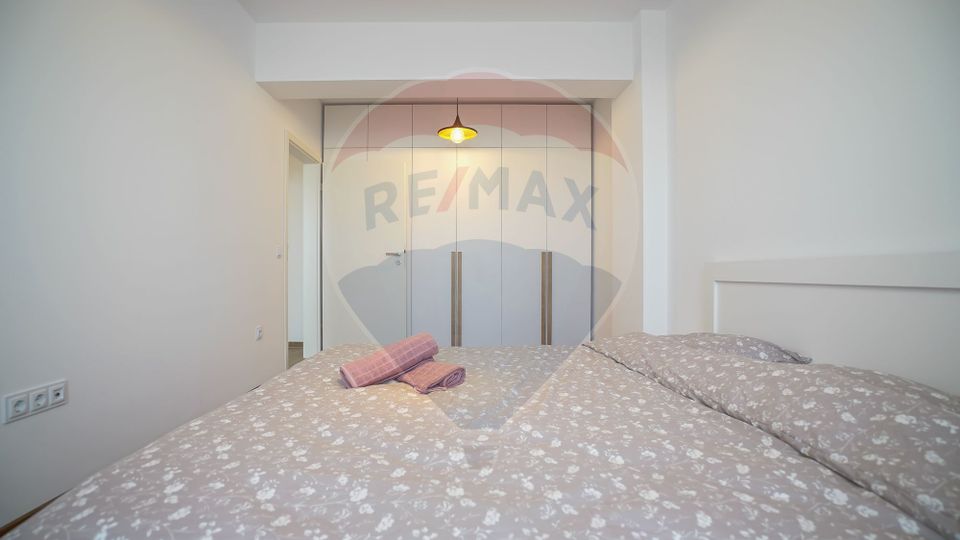 3 room Apartment for rent, Tractorul area