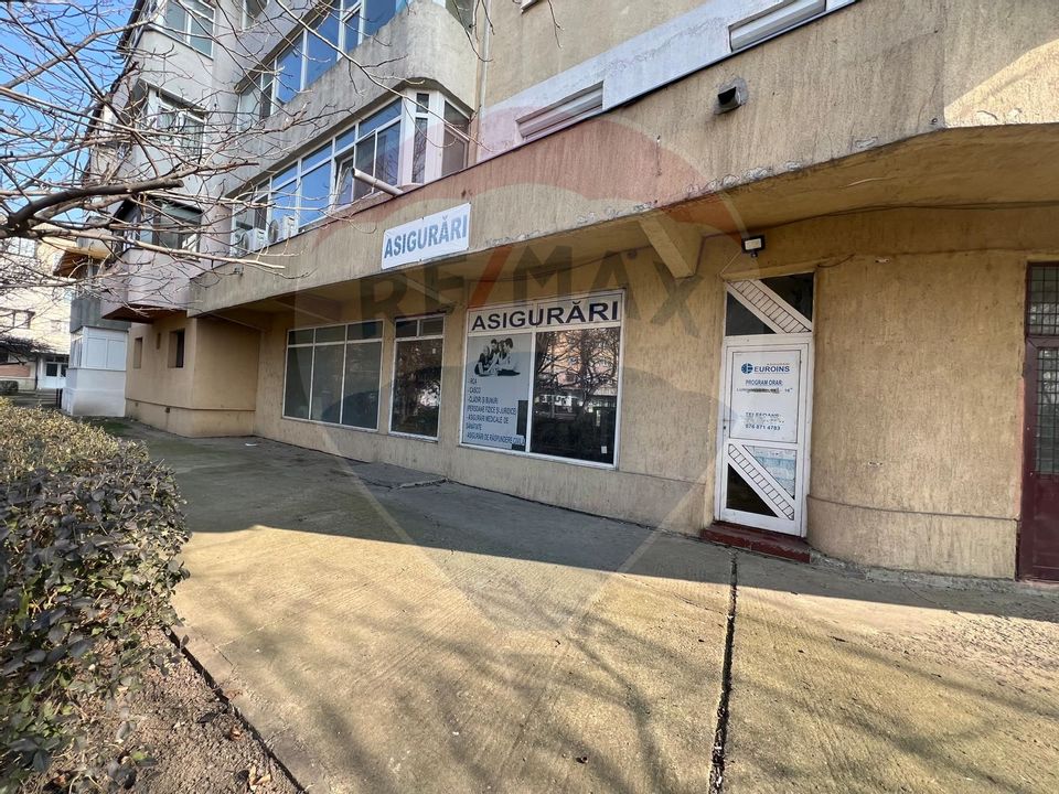 130sq.m Commercial Space for rent, Vest area