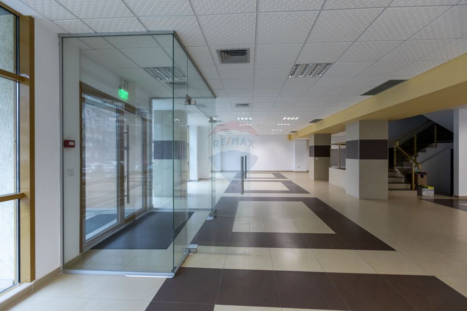 Clădire de birouri, 1.762mp utili,  Ultracentral Bacau - COMISION 0%