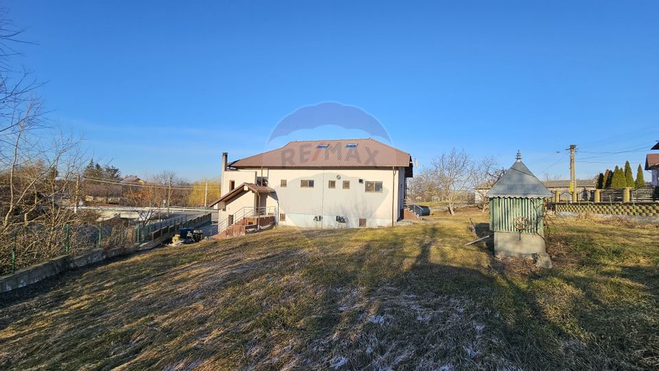 Complex comercial-cofetărie, patiserie pitzerie- Udești, Suceava