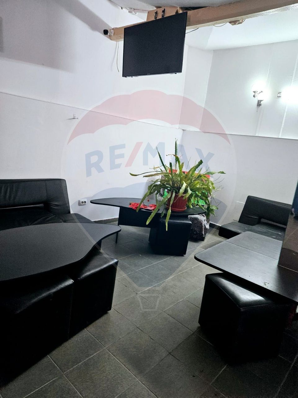 Spațiu comercial de 904mp de închiriat în zona Central