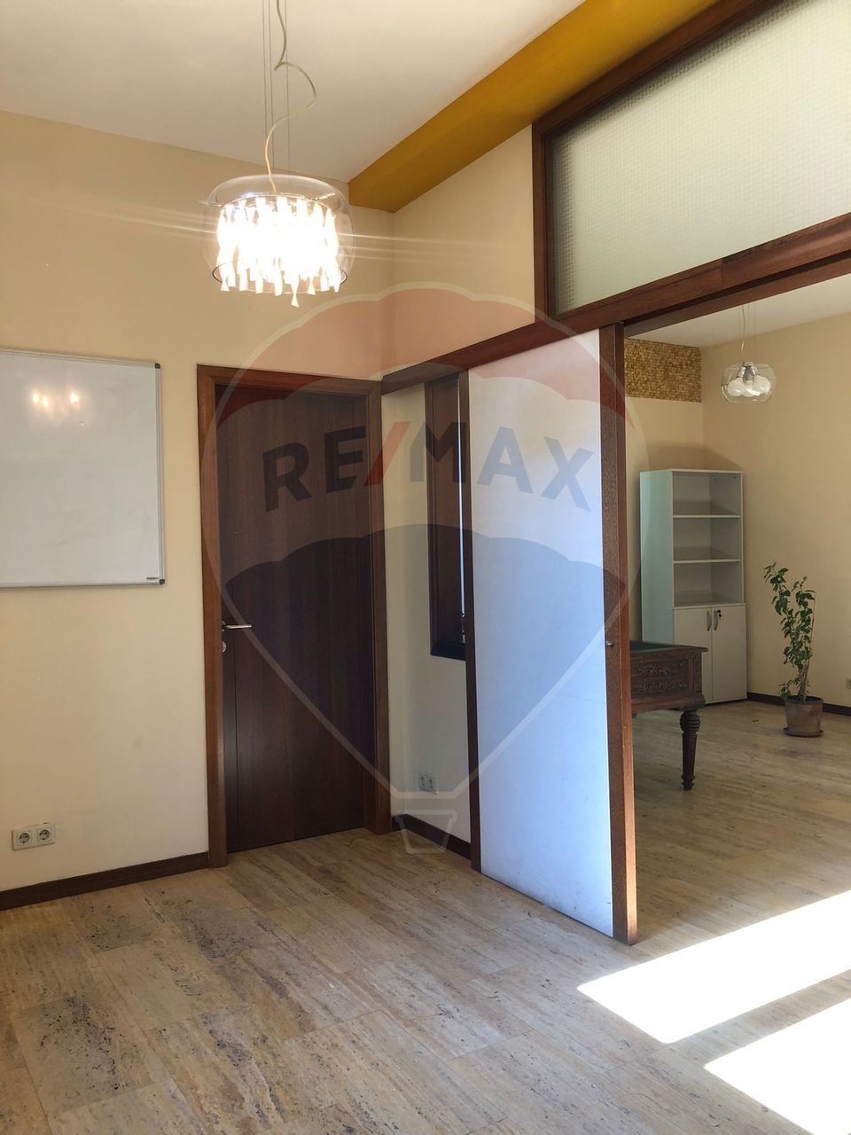 98sq.m Office Space for rent, Central area