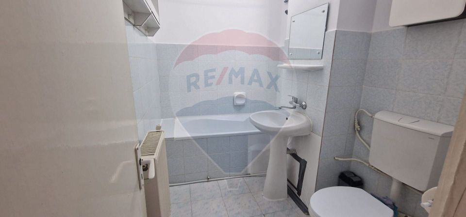 Apartament cu 2 camere semidecomandate, Calea Republicii