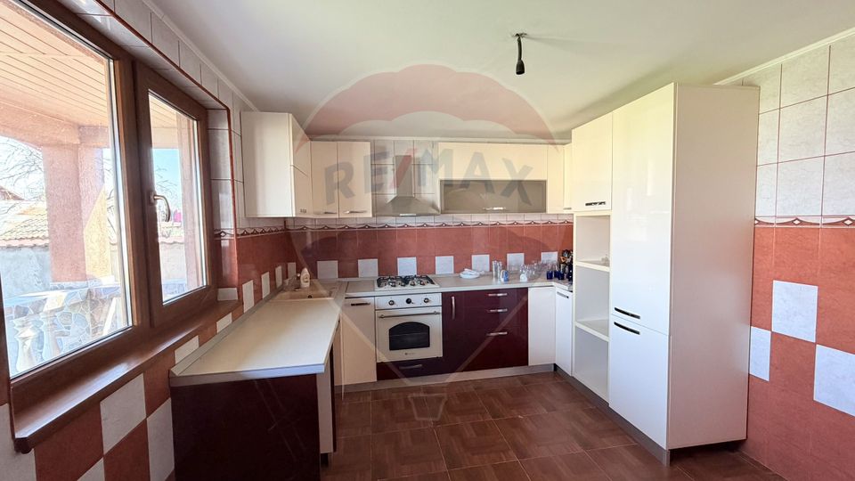 4 room House / Villa for sale